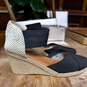 André Assous Women's Anouka Espadrille Wedge Sandal size 9